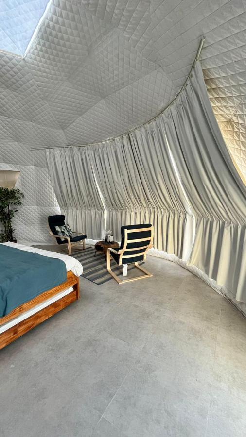 Badīyah Starry Domes Desert Camp מראה חיצוני תמונה