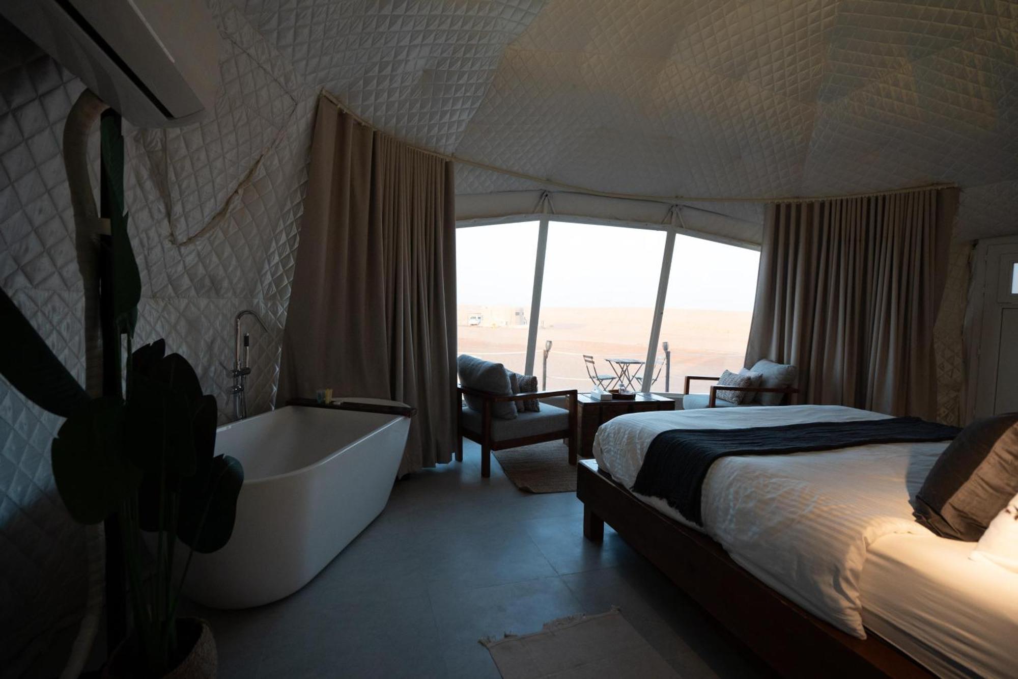 Badīyah Starry Domes Desert Camp מראה חיצוני תמונה