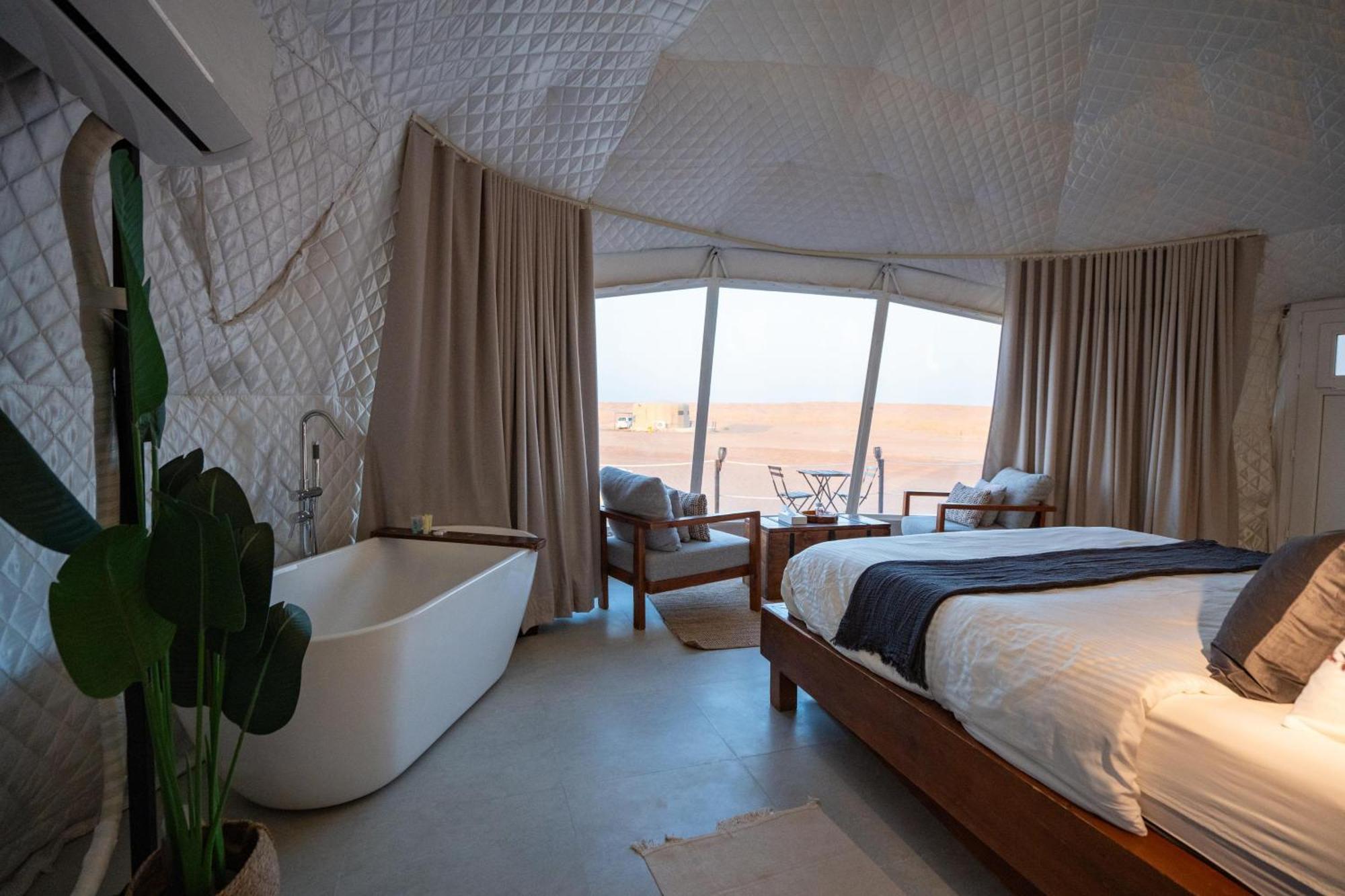Badīyah Starry Domes Desert Camp מראה חיצוני תמונה