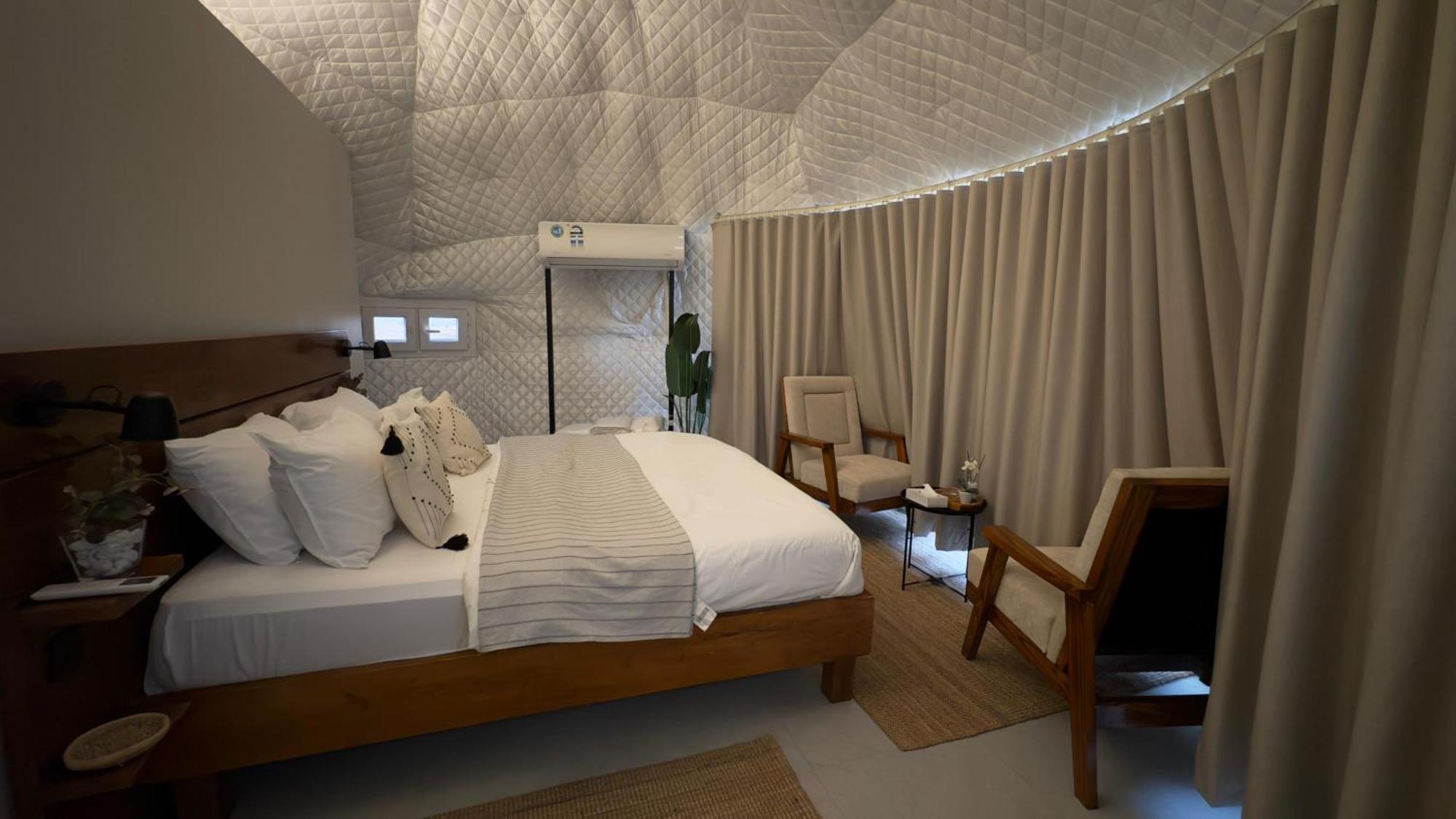 Badīyah Starry Domes Desert Camp מראה חיצוני תמונה